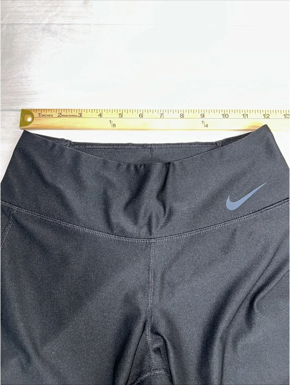 Nike Dri-FIT Women’s Capri Leggings Small Black Crop Athletic Workout Pants